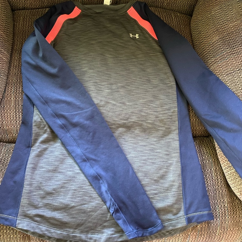 Under Armor cold gear long sleeve shirt